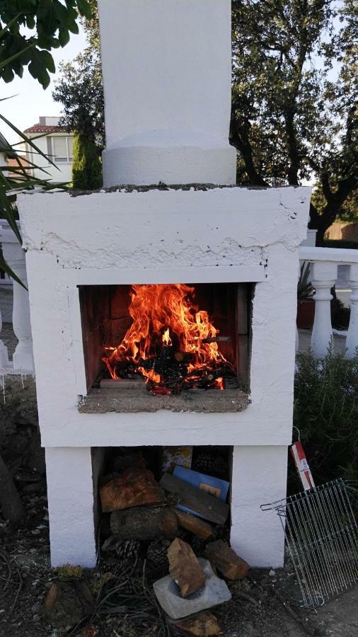 La Berruca Casa Rural Malpartida De Caceres Ngoại thất bức ảnh