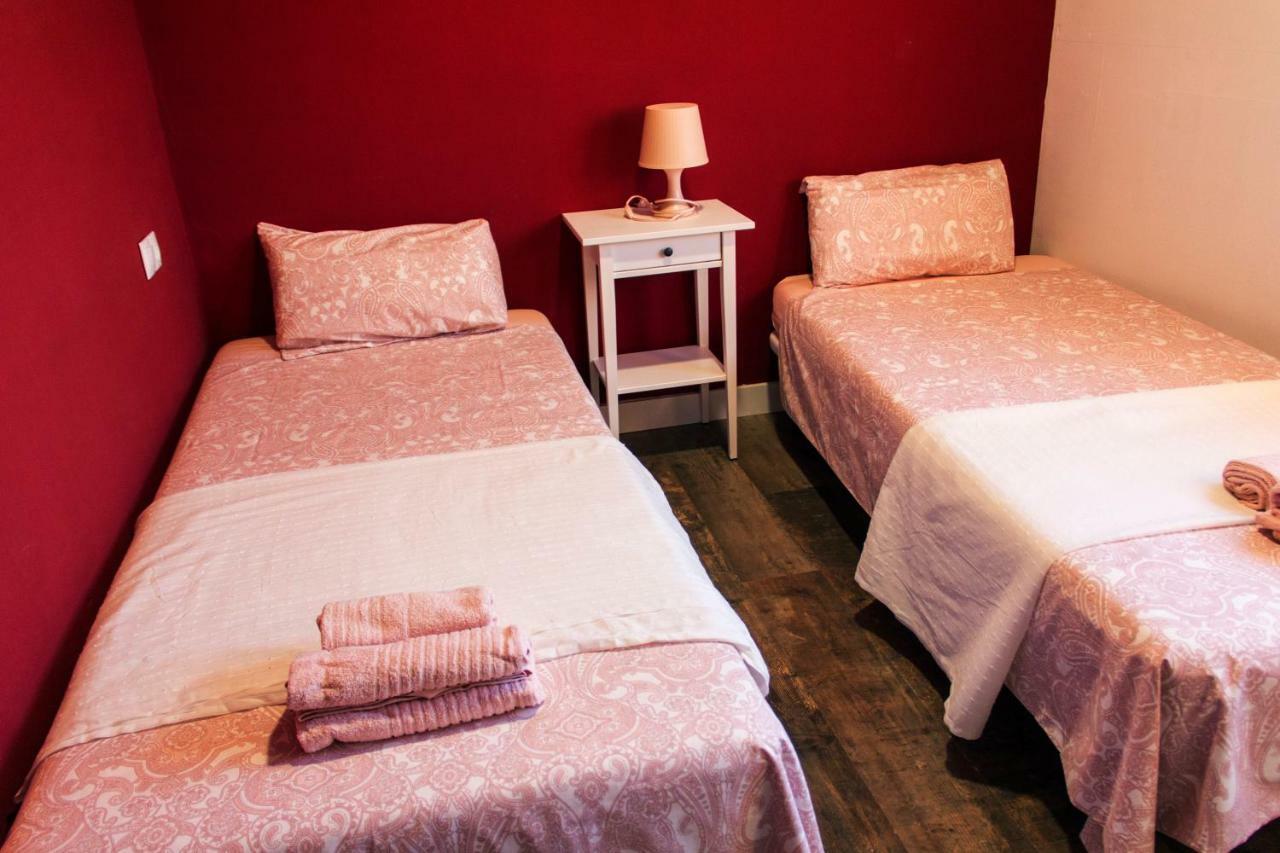 La Berruca Casa Rural Malpartida De Caceres Ngoại thất bức ảnh